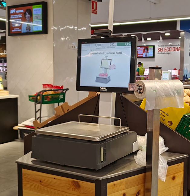 Les balances PC à vision artificielle de Dibal réduisent de plus de 75 % la démarque inconnue dans les rayons de fruits et légumes en libre-service